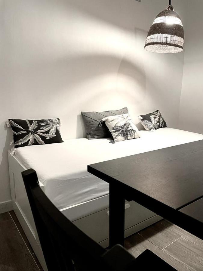 Apartment Joli T4 Renove Climatise Entre St Charles/le Vieux-port *